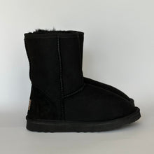 Load image into Gallery viewer, CLASSIC SHORT UGG BOOTS FOR WOMEN