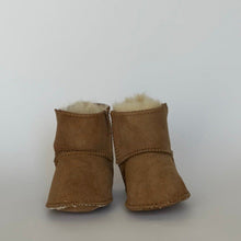 Load image into Gallery viewer, BABY BOOTIES WITH VELCRO