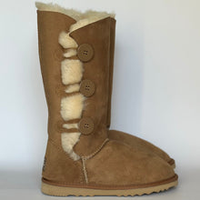 Load image into Gallery viewer, THREE BUTTON BOOTS