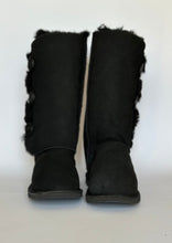 Load image into Gallery viewer, THREE BUTTON BOOTS