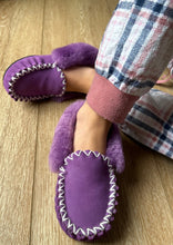 Load image into Gallery viewer, KIDS SHEEPSKIN MOCCASINS