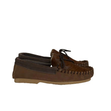 Load image into Gallery viewer, COWHIDE SUEDE MOCCASINS