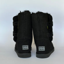 Load image into Gallery viewer, SHORT TWO BUTTON UGG BOOTS