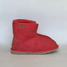 Load image into Gallery viewer, SHORT ANKLE UGG BOOTS