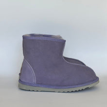 Load image into Gallery viewer, SHORT ANKLE UGG BOOTS