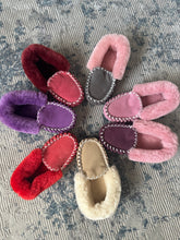 Load image into Gallery viewer, MOCCASINS WITH THIN SOLE FOR LADIES