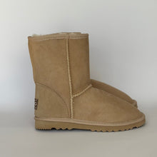 Load image into Gallery viewer, CLASSIC SHORT UGG BOOTS FOR WOMEN
