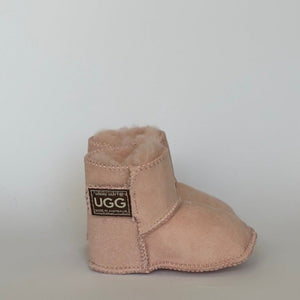 BABY BOOTIES WITH VELCRO