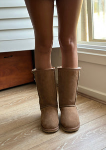 CLASSIC TALL LACE-UP UGG BOOT