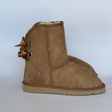 Load image into Gallery viewer, CLASSIC SHORT RIBBON BAILEY BOW UGG BOOTS
