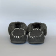 Load image into Gallery viewer, SHEEPSKIN THICK SOLE  MOCCASINS - UNISEX
