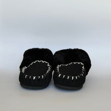 Load image into Gallery viewer, SHEEPSKIN THICK SOLE  MOCCASINS - UNISEX
