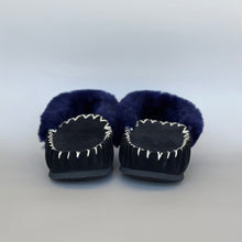 Load image into Gallery viewer, SHEEPSKIN THICK SOLE  MOCCASINS - UNISEX
